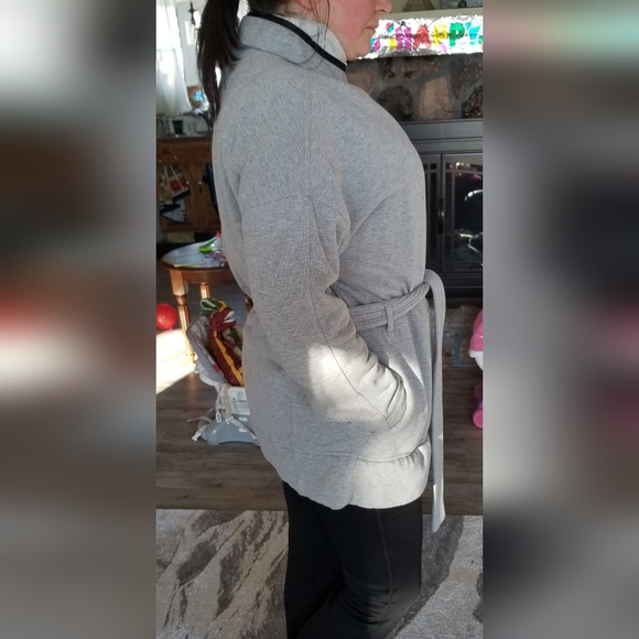 Lululemon Savannah jacket - Picture 6 of 7